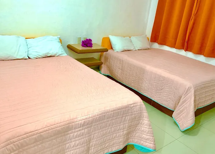 Victoria 3* Zihuatanejo
