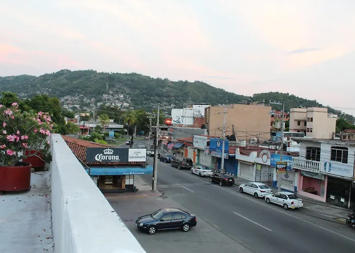 Victoria Zihuatanejo